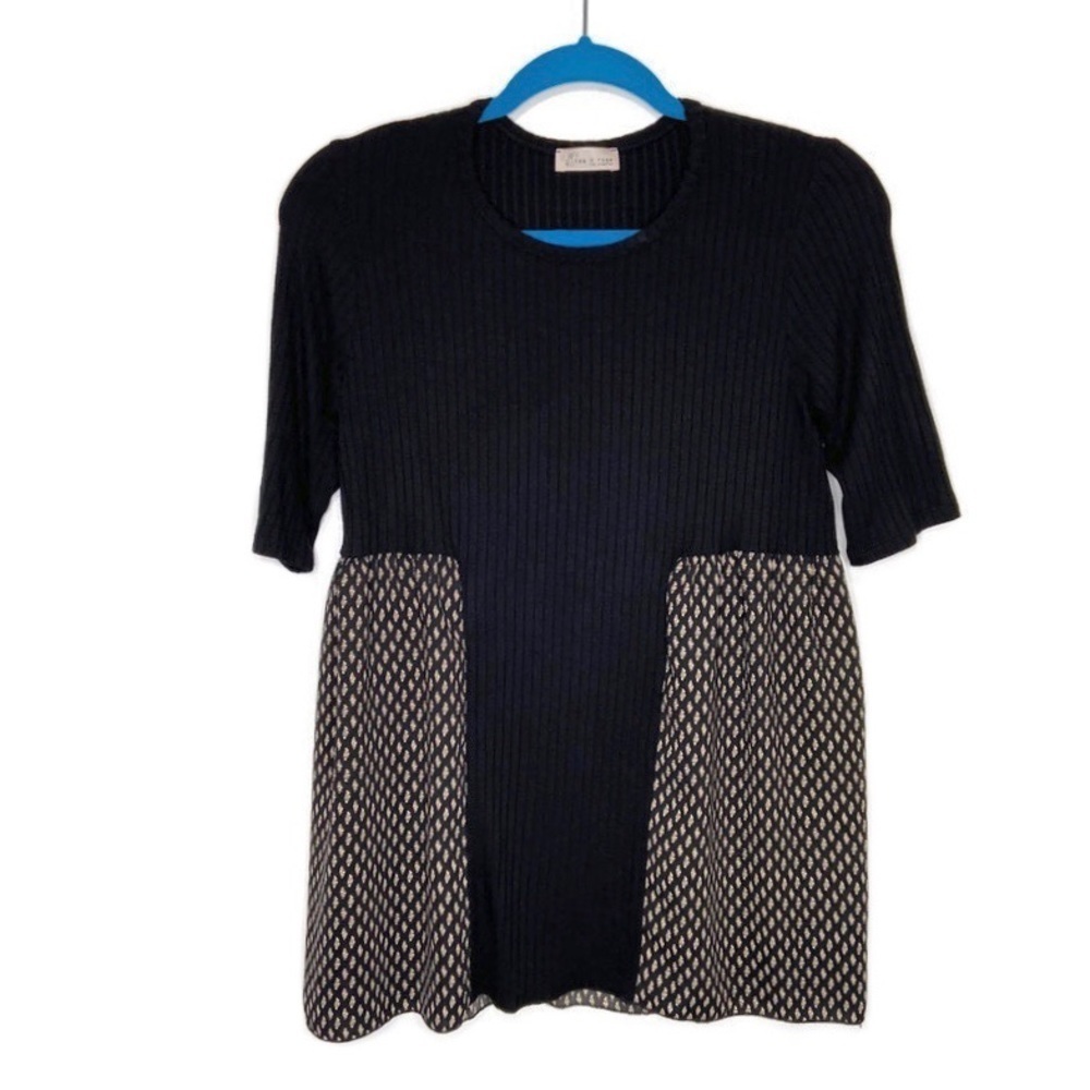 Tea N Rose Mixed Media Black Short Sleeve Blouse
